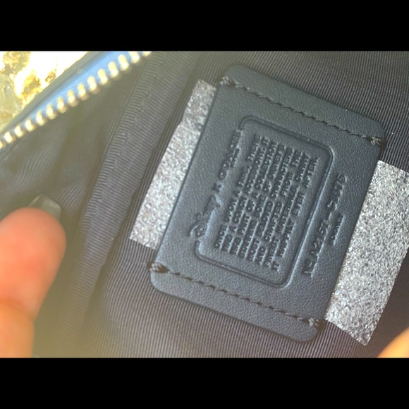 Disney X Coach Blue Periwinkle Boxy Cosmetic Case With Cinderella - Picture 11 of 17